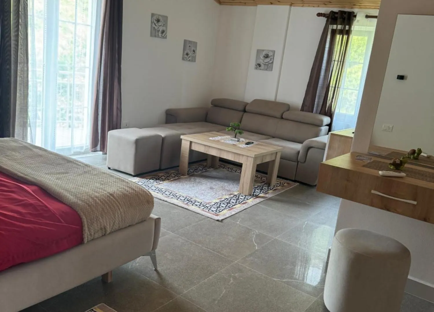 Qyteza Guest House & Camping Shkodër