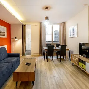 https://calm-in-the-city-center-terreaux.hotels-rhonealpes.com